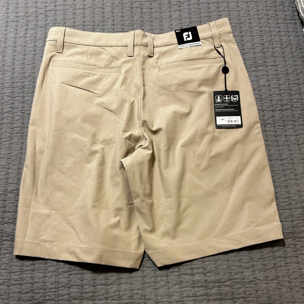 FootJoy Performance Khaki Shorts NWT - Picture 3 of 3